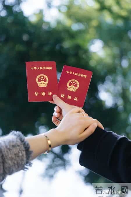 为什么他敢在家打老婆，却不敢在单位打领导，揭开家暴的权力精算