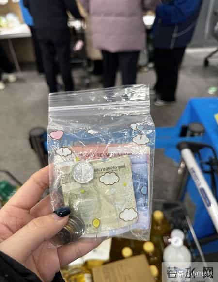 “极简风”之下，奶茶袋都弱爆了，看看这些网友为了省钱有多离谱