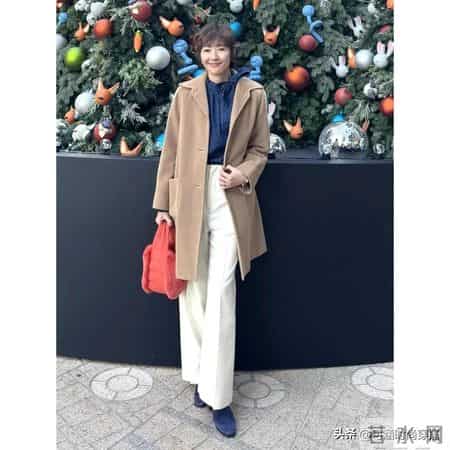 过年走亲戚怎么穿？50岁以后这样穿不抢风头 ，人人夸你“会打扮”