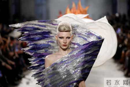 （外代二线）巴黎高级定制周——Rahul Mishra品牌时装秀(2)