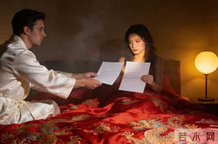 老公月入八万,我三万,他坚持婚后AA制,我欣然同意,3天后他接来婆婆一家8口,下班后质问我为什么没做饭