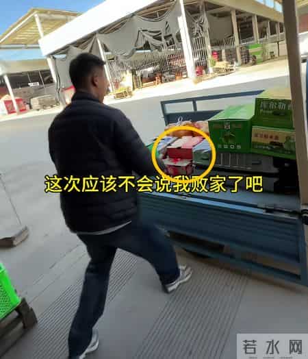 女子嫁云南果商，吃车厘子得给钱，偷拉一车水果回娘家，婆婆炸了