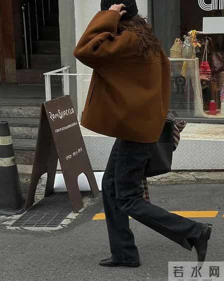 今年流行的大衣，短一截更时髦！