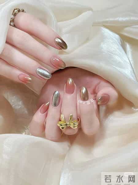 气质浅灰魔镜粉小短甲分享