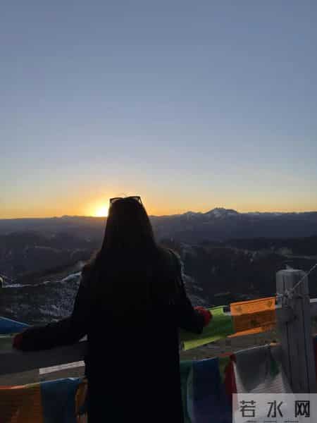 只要你老公碰了别的女人，首先要考虑的根本不是原谅与否