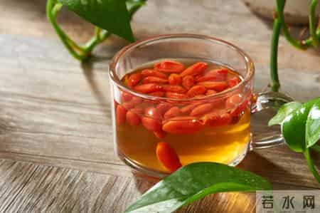 36 岁男子每天坚持喝枸杞水降血糖、养肾，3 个月后健康情况如何？