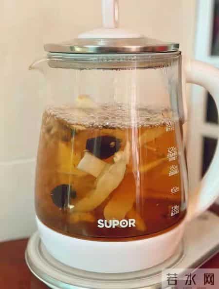 大寒到立春， 要抓紧滋阴，把白开水换成它，一周喝2次，太润了！