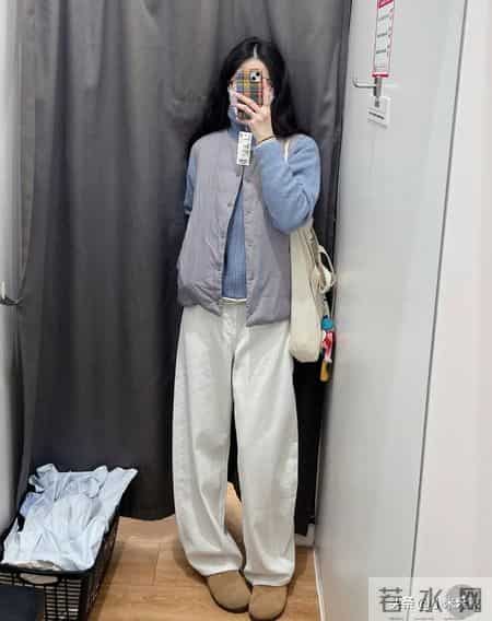 优衣库这条白裤子，开春通勤我焊在身上了！