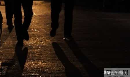 猎杀吧少年——(九十)抓赌(上)