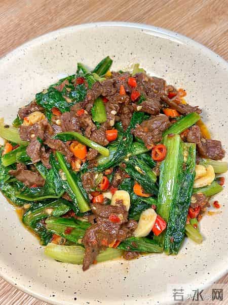 肝血越少，睡眠越差，建议多吃4样，滋补肝血，安神助眠身体好