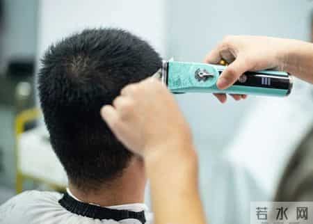 春节前理发有讲究？老一辈早说过：这2天可别剪头，不管多忙，别坏了老规矩