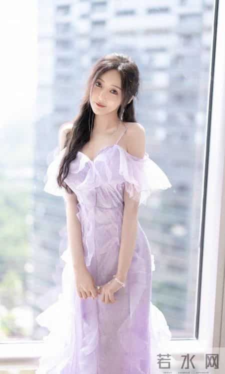 浪漫又不失温柔的紫色，让你尽情享受夏日的美好与浪漫