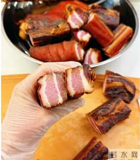 腊八过后,这菜提前做好,一次做20斤放冰箱,蒸一蒸上桌,特省事