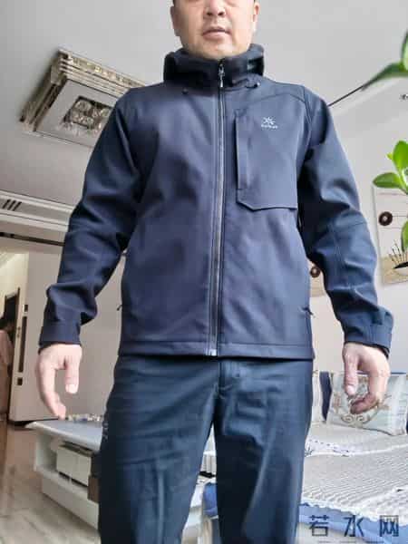 你什么“经济水平”就买什么品牌！打工族适合骆驼、中产穿凯乐石