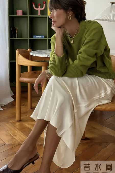 毛衣+半裙，越松弛越高级！