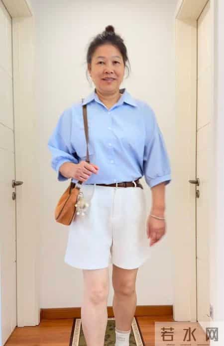 这位“扮嫩奶奶”火出圈！快70岁穿成18岁年轻模样，笑容灿烂治愈