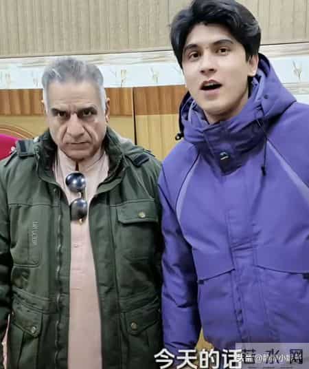 小麦回国后：着急爸爸联系不上，想攒钱接回国，麦妈态度说明一切