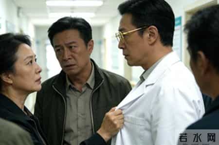 我55岁绝经3年，搬去乡下后竟又开始孕吐，去医院检查，老公路过走廊时跟一个女人的对话让我如坠冰窟