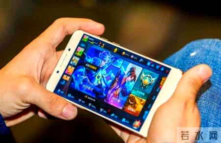 大学生被骗99元 为找骗子又被骗12万