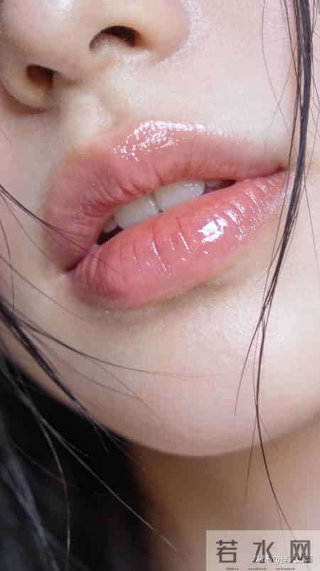 一眼沦陷的温柔！水光粉唇的少女感藏不住了
