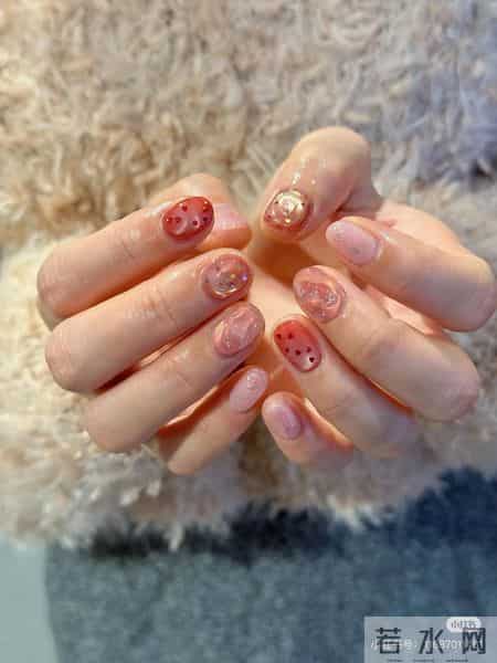 短甲新年美甲分享