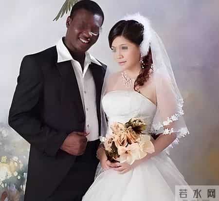 表姐嫁给了一个洋老公，天天抱怨：搂个黑人大汉睡，就像抱个榴莲