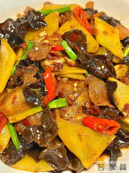 60岁妈血管比30岁还干净！全靠这5道家常菜，血栓绕道走！