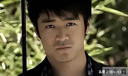 他28岁跳楼身亡,离开前顶楼徘徊3小时,留17字感人遗言告别人间