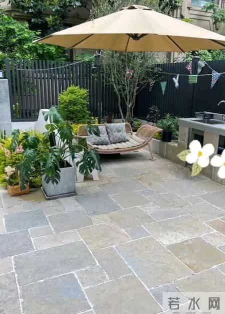 院子里的石材，越简单，越有韵味