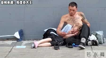 牢A爆火黑话全解！每个词都撕开了美国社会的伤疤！