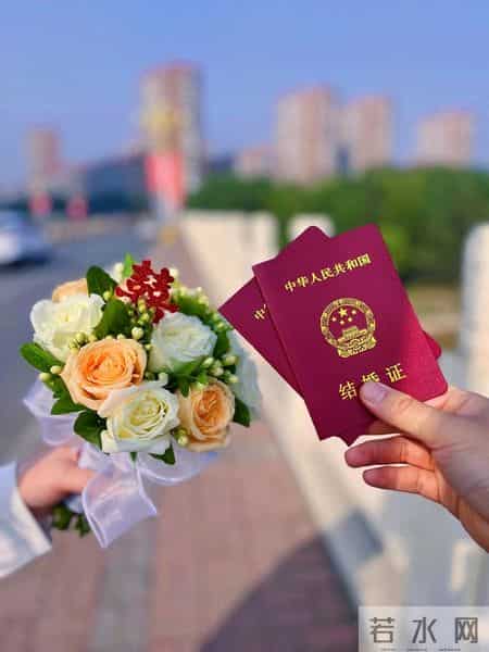 3个怪异现象，正冲击着“一夫一妻制”，动摇家庭根基，后果严重