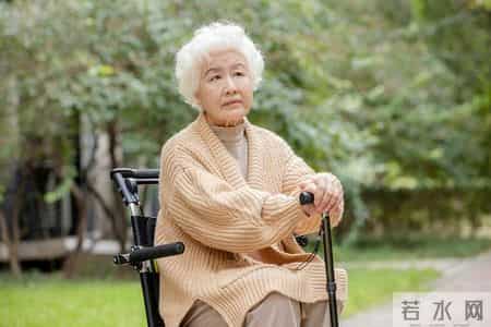 我67退休金6800，去女儿家过节，听到女婿和亲家聊天，我立刻回家