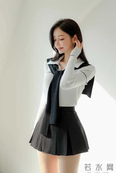 黑白学院轻熟套装