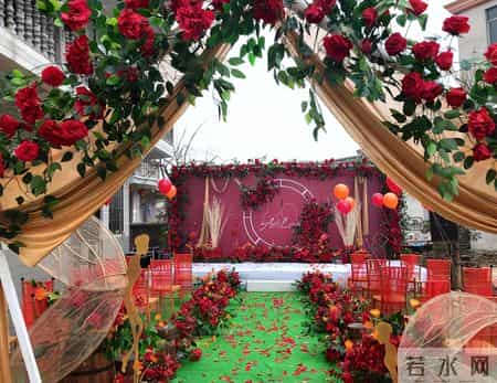 堂弟婚礼上，奶奶撒泼逼我爸立遗嘱，堂弟附和后我爸给他一耳光