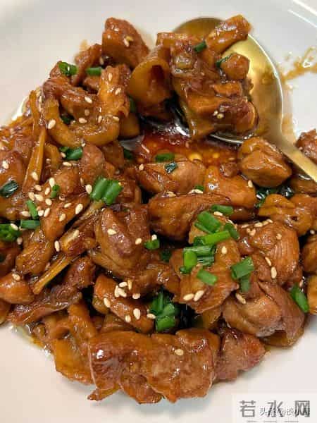 肝血越少，睡眠越差，建议多吃4样，滋补肝血，安神助眠身体好