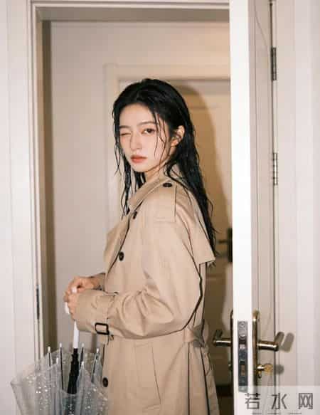 邻居天天撮合我和她女儿，我果断拒绝，没想到一个月后找到宿舍楼