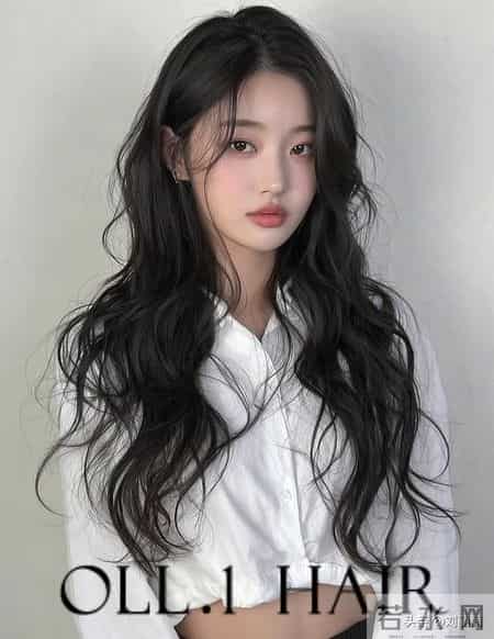 韩式层次发型：不费力的精致氛围感
