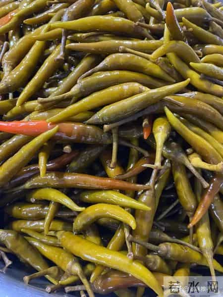 来个广西老表解释一下，为啥要粘盐吃啊