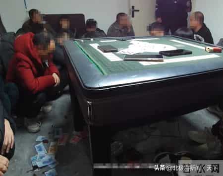 浙江省：杭州一超市总是深夜“爆满”，警方现场查获数十人，6人被刑拘！