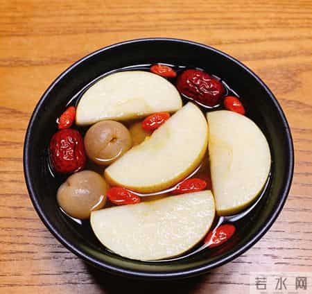 苹果加四样煮水，沾床就睡！打雷都叫不醒，失眠的人快试试