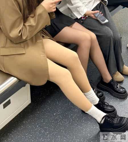 过年买衣服，最好别买这6种，不好看还显土，买了就是浪费钱