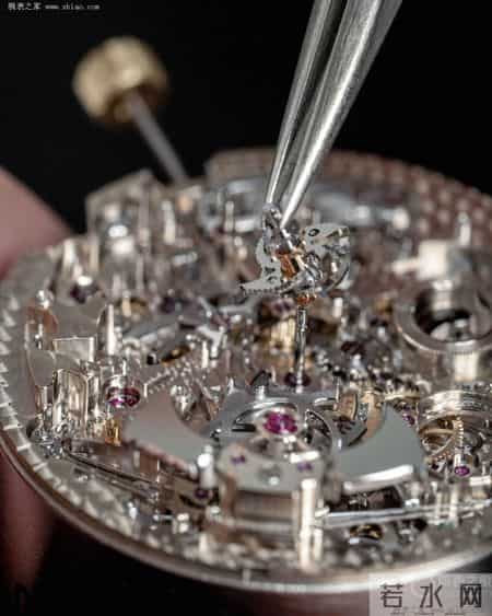 萧邦年度重头戏：品牌最复杂精密的大自鸣腕表