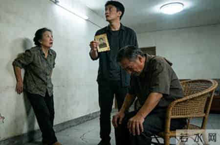 老公出轨后，我们分房睡了20年，我以为他只是厌恶我，直到58岁我拿到体检报告，才发现这根本是两码事