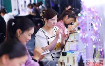 赶超北上广房价，让欧美女孩上瘾的“中国神器”，在海外卖出80亿