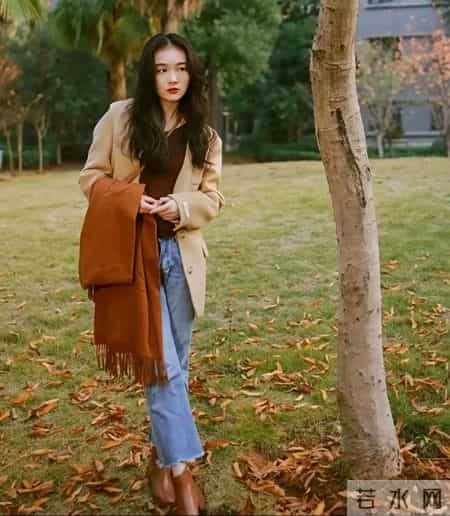 最近火了一双鞋，叫"美拉德靴"！时髦显高，配裤子、裙子都好看！