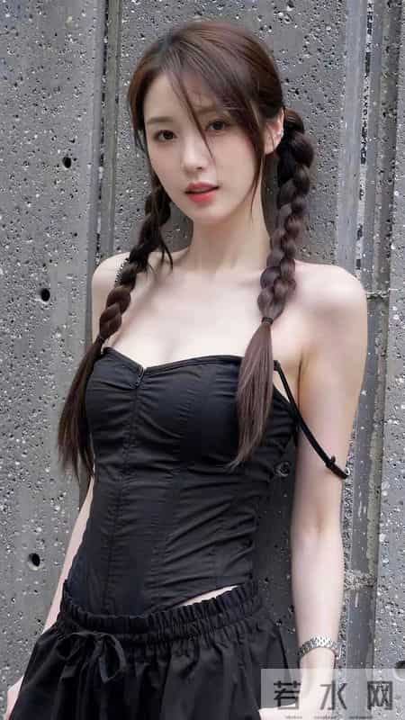 黑色穿搭，抹胸上衣才是灵魂单品！它的鱼骨收腰设计勾勒傲人曲线