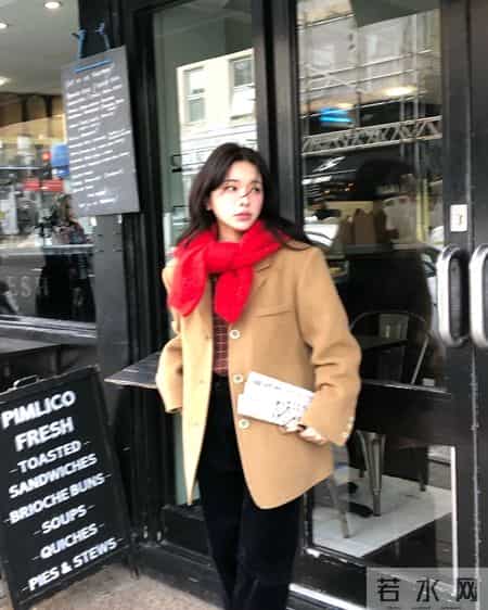 今年流行的大衣，短一截更时髦！