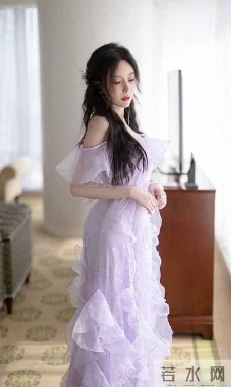 浪漫又不失温柔的紫色，让你尽情享受夏日的美好与浪漫