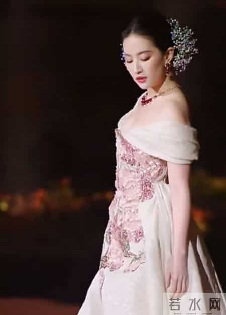 纪梵希 vs 祖玛珑：谁才是香圈“高阶玩家”？