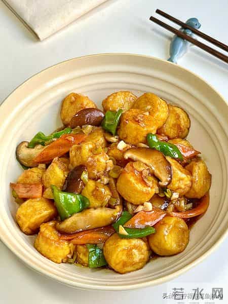 明日腊八，再忙也要记得吃3菜1粥，为家人祈福，平安顺遂过寒冬！